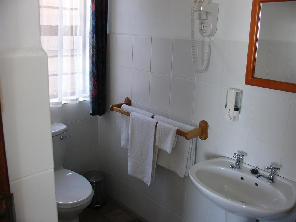 On The Bay Guesthouse Kruisfontein Εξωτερικό φωτογραφία
